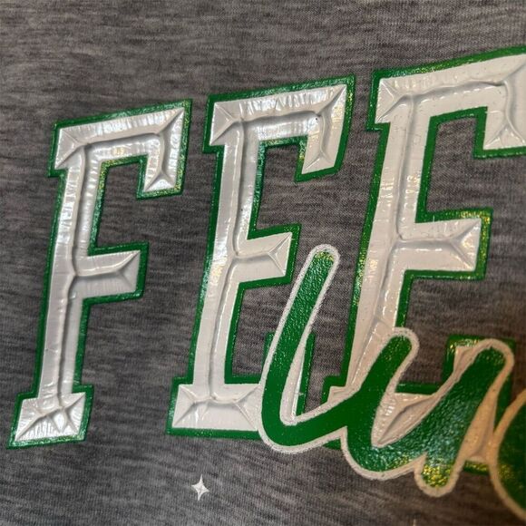 Etsy Unisex XL Gray "Feeling Lucky" Embroidered Sweatshirt St. Patrick's Day - Picture 3 of 7